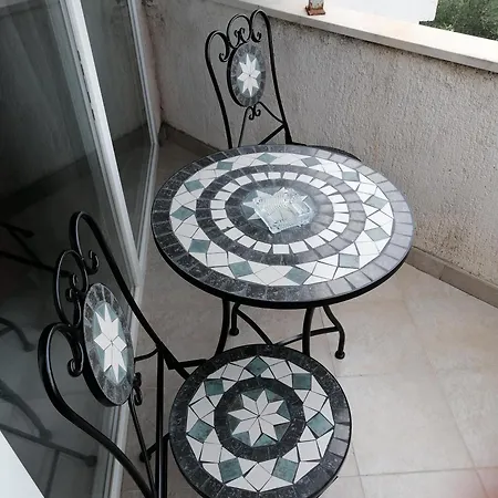 Milka Apartman Zára